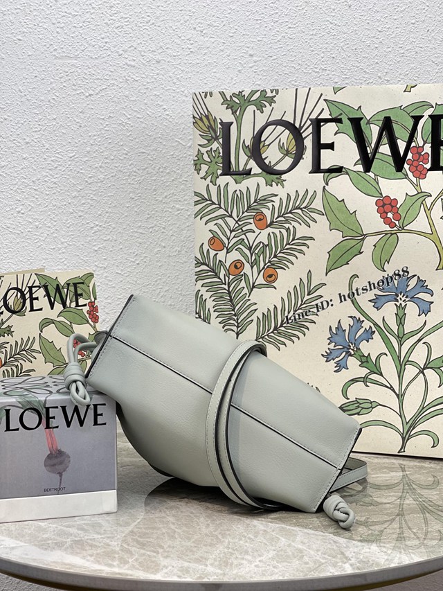 Loewe專櫃新款小牛皮束口抽繩福袋女款肩背包 羅意威Flamenco系列升級版迷你福袋 10855 lyw1157